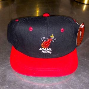 Vintage NBA Miami Heat Toddler Snapback Red Black 90s The G-Cap Ages 2-4 Yrs